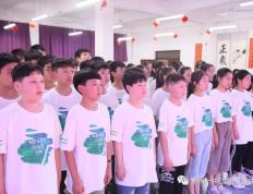 关于迎着新春和新挑战，深圳女足球队备战工作紧张的信息
